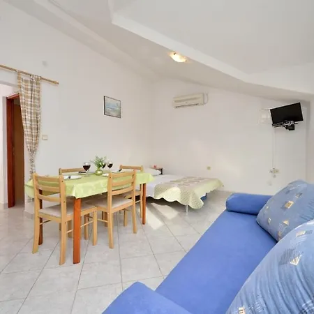 In With Sea Views, Balcony, Air Conditioning, Wifi 566-2 Apartment Drage