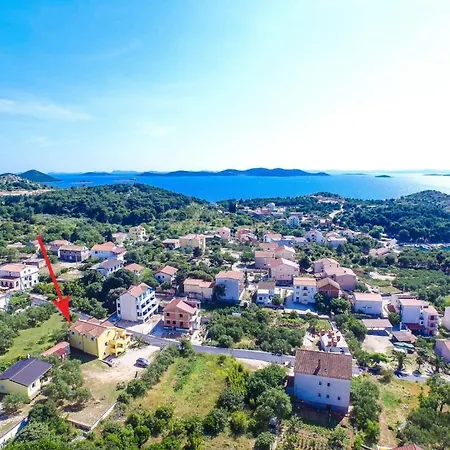 In With Sea Views, Balcony, Air Conditioning, Wifi 566-2 Apartment *