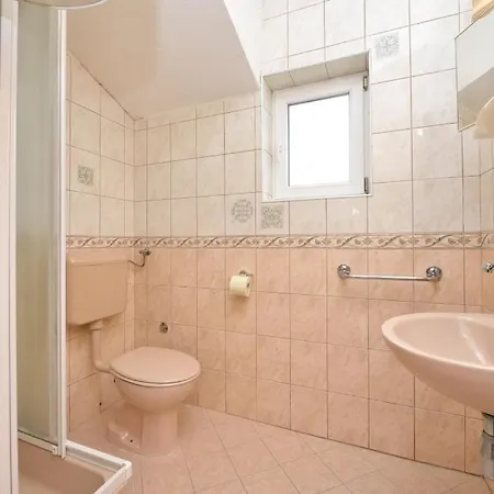 In With Sea Views, Balcony, Air Conditioning, Wifi 566-2