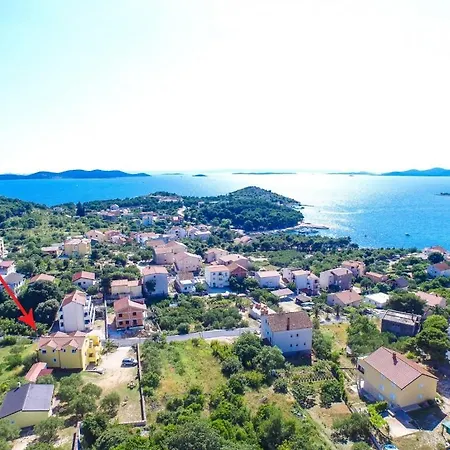 In With Sea Views, Balcony, Air Conditioning, Wifi 566-2 *