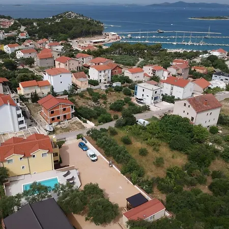 In With Sea Views, Balcony, Air Conditioning, Wifi 566-2