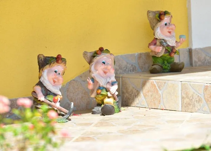 In With Sea Views, Balcony, Air Conditioning, Wifi 566-2 *