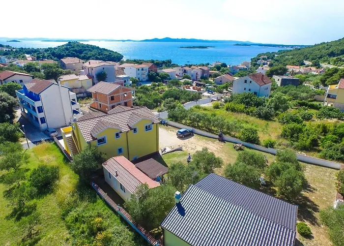 In With Sea Views, Balcony, Air Conditioning, Wifi 566-2 Lägenhet