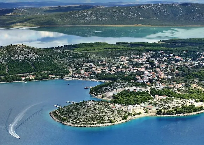 In With Sea Views, Balcony, Air Conditioning, Wifi 566-2 Drage