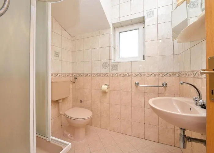 In With Sea Views, Balcony, Air Conditioning, Wifi 566-2