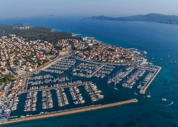 Lägenhet In With Sea Views, Balcony, Air Conditioning, Wifi 566-2 *