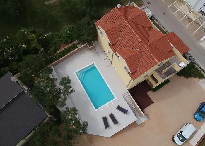 In With Sea Views, Balcony, Air Conditioning, Wifi 566-2 Lägenhet *